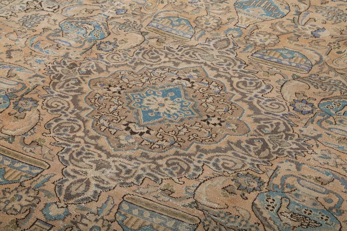 Persian Kashmar Rug | 6' 4" x 9' 3"