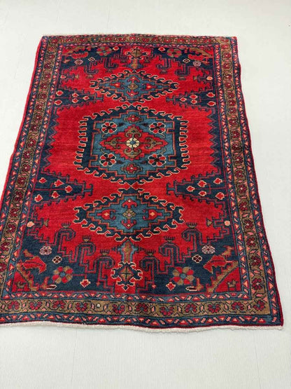 Persian Viss Rug | 3' 7” x 4' 11"