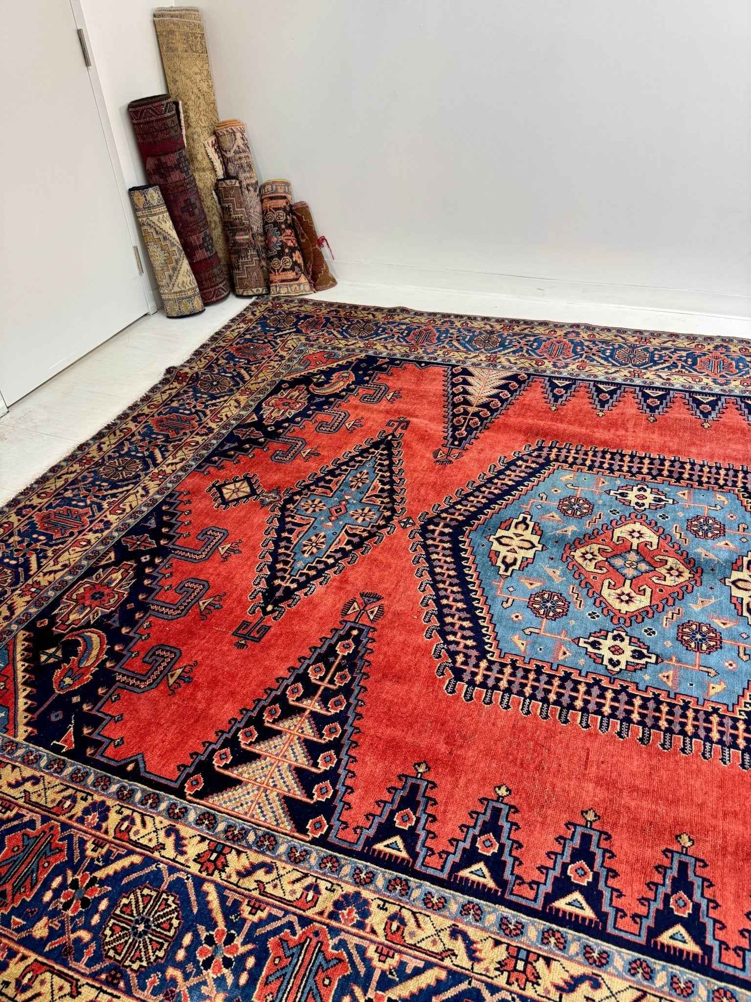 Persian Viss Rug | 9' 6” x 11' 11"