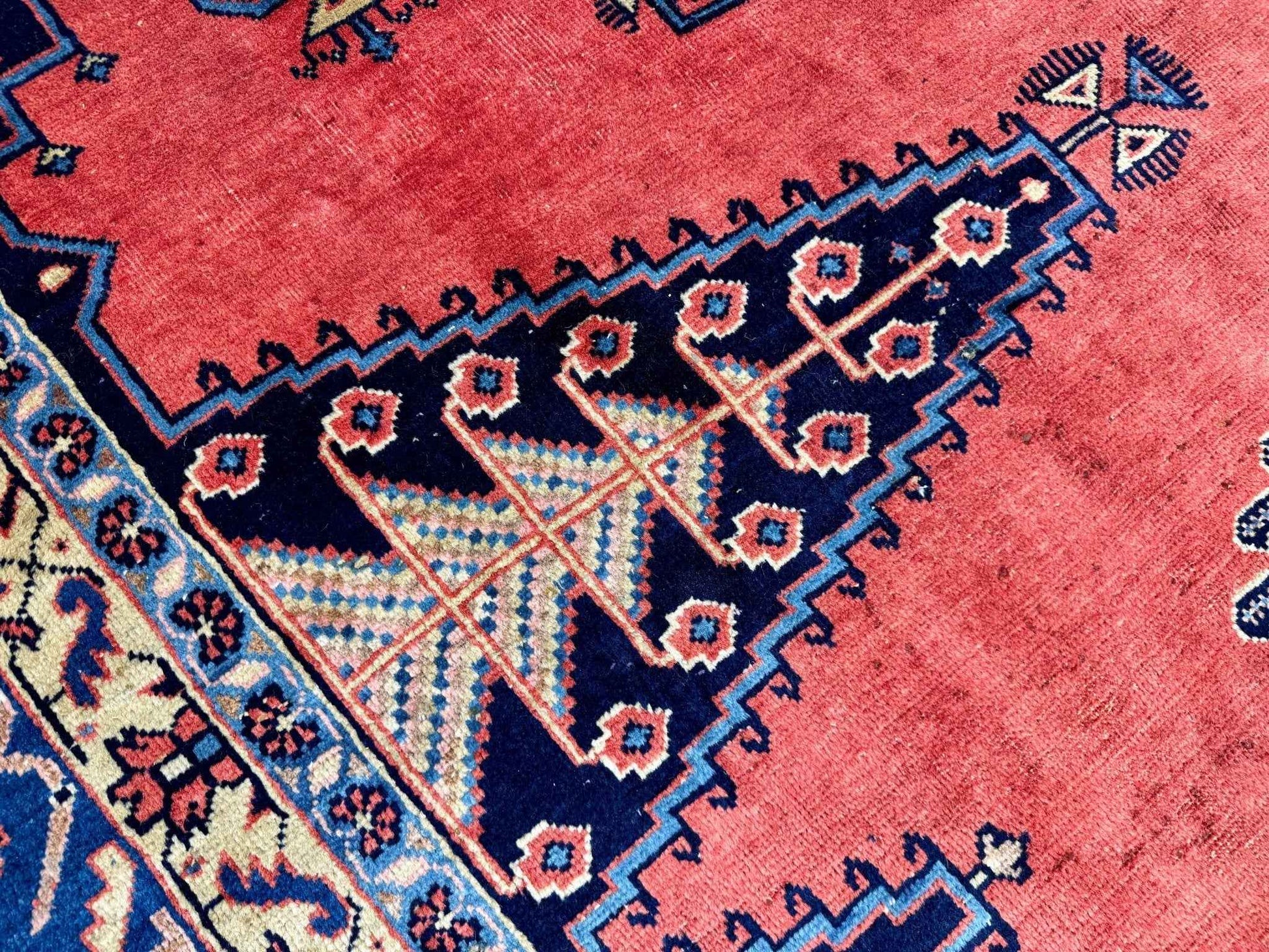 Persian Viss Rug | 9' 6” x 11' 11"