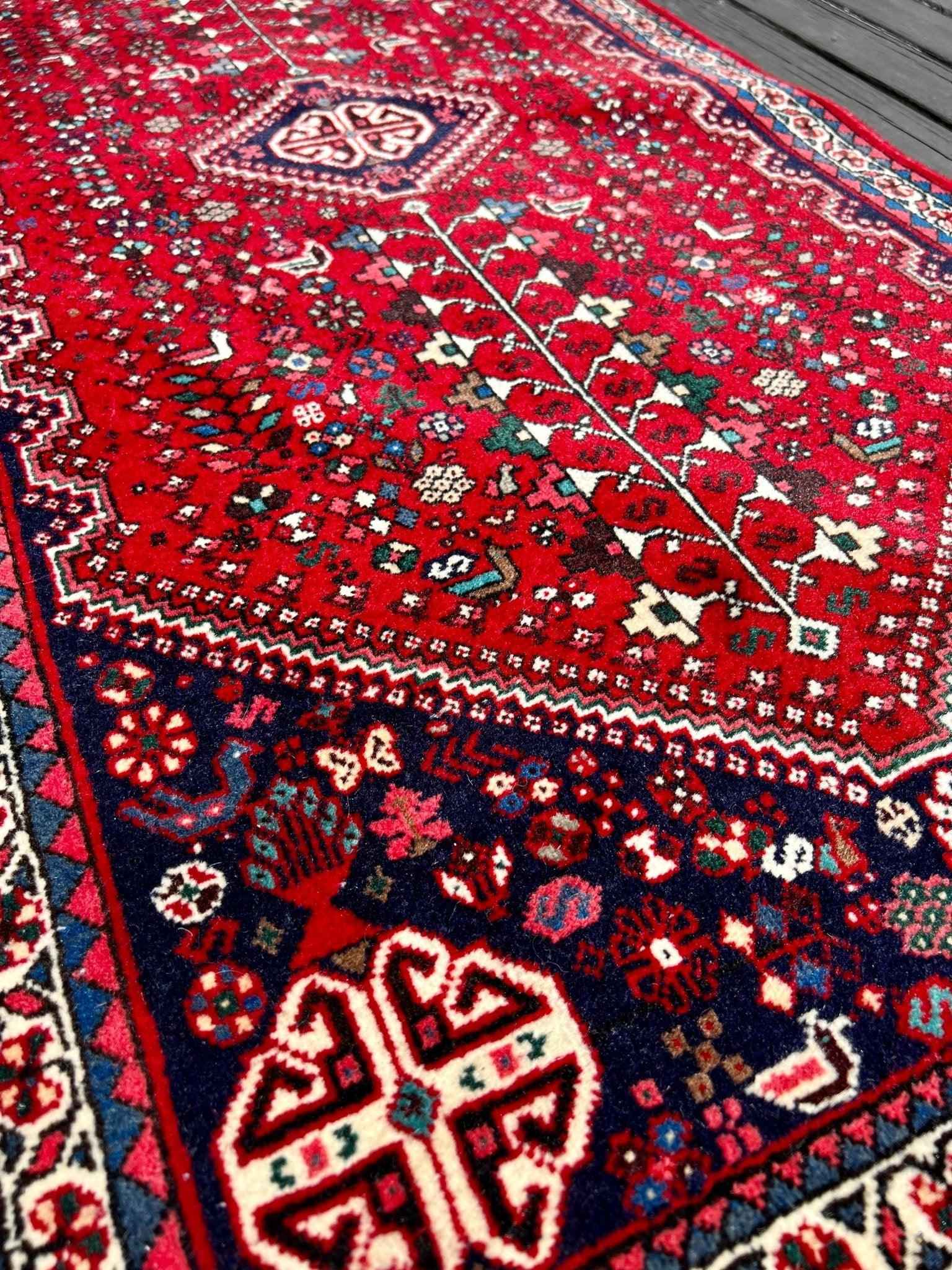 Tina | 4' 11" x 2' 5" | Persian Abadeh Rug